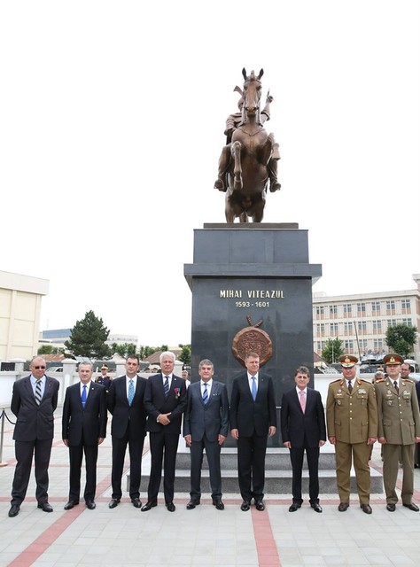 Ceremonia dedicata implinirii a 155 de ani de la infiintarea Regimentului 30 Garda „Mihai Viteazul” - foto Valentin Ciobirca