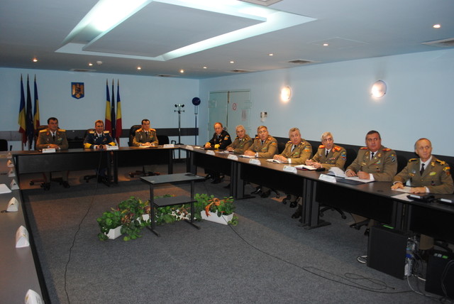 Aspect din timpul videoteleconferintei cu reprezentantele militare - foto Catalin Ovreiu 