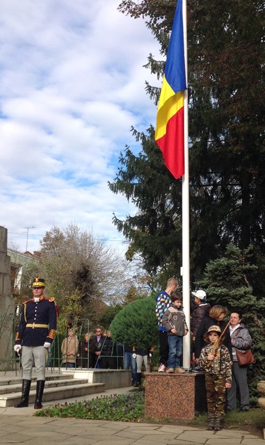 Aspect din timpul ceremoniei militare de la Satu Mare - foto Madalina Ilinca