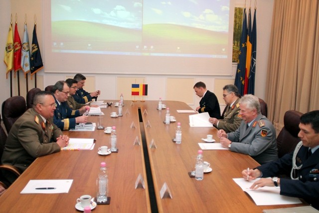 Aspecte din timpul discutiilor - foto Eugen Mihai