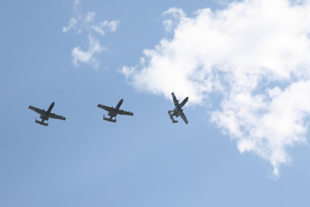 Evolutia aeronavelor A10 in cadrul exercițiului - foto Valentin Ciobirca