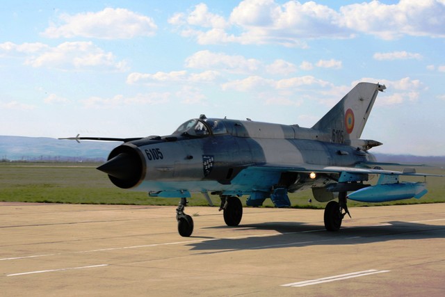 Aeronava MiG-21 LanceR in cadrul exercițiului - foto Valentin Ciobirca
