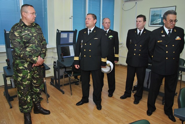 Vizitarea facilitaților de instruire - foto MApN