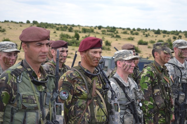 Aspect de la exercitiu - foto Iulian Cadulencu