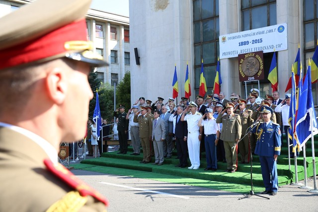 Aspecte de la Ceremonia de absolvire de la Universitatea Nationala de Aparare - foto Valentin Ciobirca