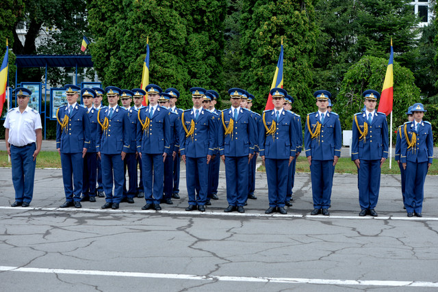 Ceremonia de absolvire a promotiei „Regele Ferdinand 150” a Academiei Forțelor Aeriene „Henri Coanda” – foto Marcel Sasu