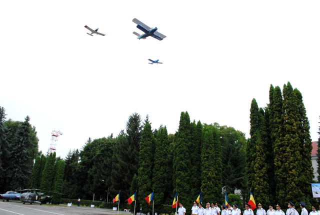 Ceremonia de absolvire a promotiei „Regele Ferdinand 150” a Academiei Forțelor Aeriene „Henri Coanda” – foto Anca Ciornei
