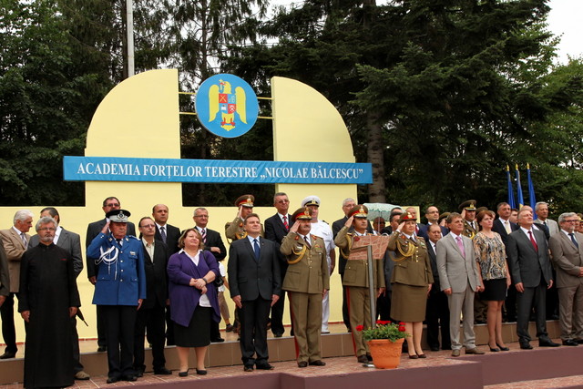 Ceremonia de absolvire a promotiei „Regele Ferdinand 150” a Academiei Fortelor Terestre „Nicolae Balcescu” – foto Cristian Surugiu