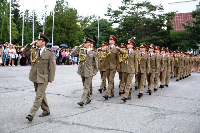 Ceremonia de absolvire a promotiei „Regele Ferdinand 150” a Academiei Fortelor Terestre „Nicolae Balcescu” – foto Vali Ciobirca