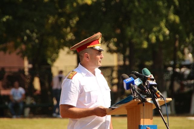 Ceremonia de predare - primire a comenzii  Diviziei  1 Infanterie DACICA catre Divizia Multinationala de Sud-Est

Foto: Adrian Curiman/RevistaFortelor Terestre