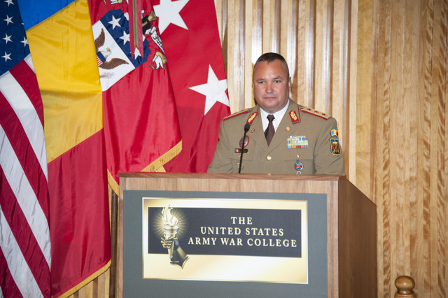 Ceremonia de includere a generalului-locotenent Nicolae Ciuca  in  Galeria de onoare a Colegiului de Razboi al Forțelor Terestre Americane (International Fellows Hall of Fame)