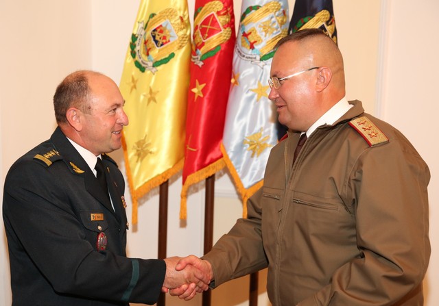 Primirea de catre șeful  Statului Major General a șefului Forțelor Terestre din Republica Moldova