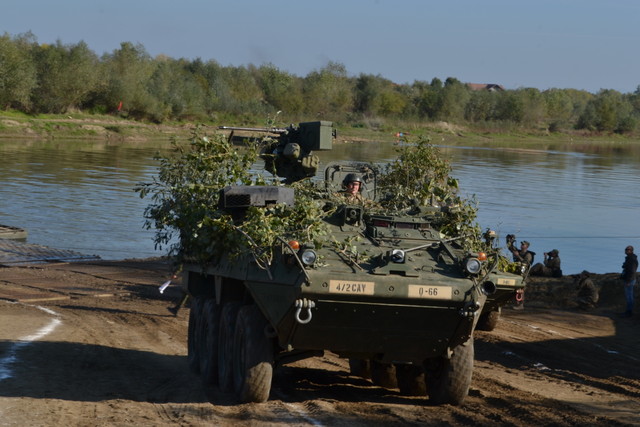 Ziua distinșilor vizitatori la exercițiul DRAGOON CROSSING RO 15