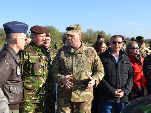 Ziua distinșilor vizitatori la exercițiul DRAGOON CROSSING RO 15