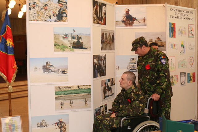 Ziua veteranilor - ceremonia organizata pentru a onora sacrificiul veteranilor teatrelor de operații, la Monumentul Eroilor cazuți in Teatrele de Operații si pe teritoriul Romaniei, din Parcul Tineretului

Foto:  Petrica Mihalache