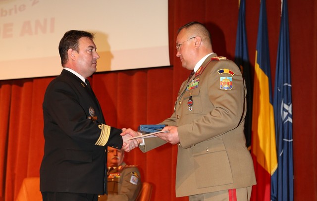 Aspect din timpul ceremoniei dedicate Zilei Statului Major General