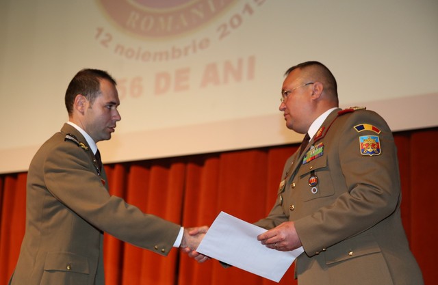 Aspect din timpul ceremoniei dedicate Zilei Statului Major General