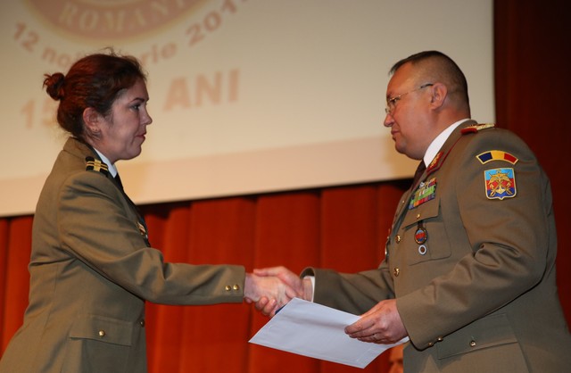 Aspect din timpul ceremoniei dedicate Zilei Statului Major General