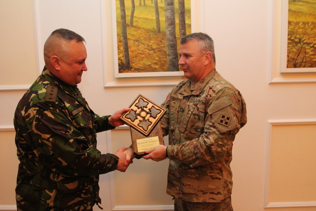 Intrevederea șefului SMG cu Generalul de brigada Timothy Jackson Daugherty