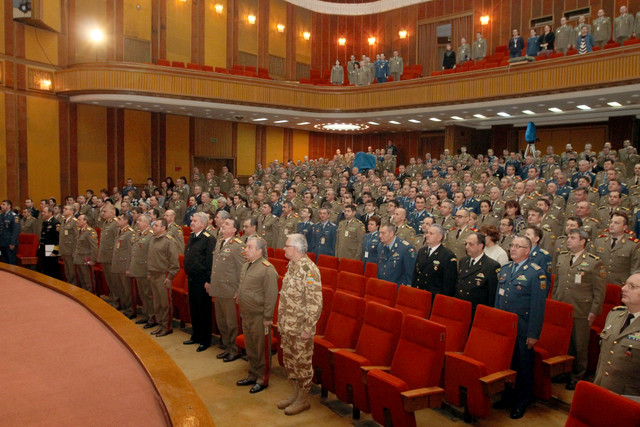 Ceremonie de avansare in grad și de conferire a unor distincții militare