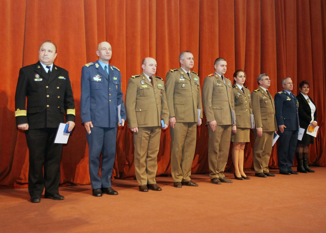 Ceremonie de avansare in grad și de conferire a unor distincții militare
