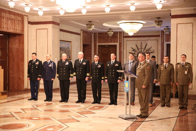 Ceremonia de acordare a Emblemei de onoare a SMG, comandorului (N) William Garren

Foto: Valentin Ciobirca
