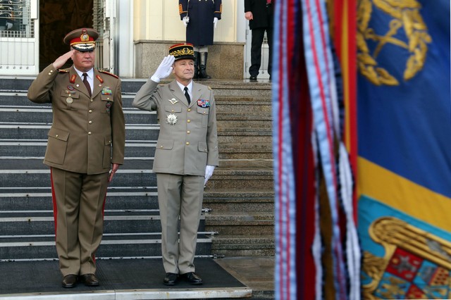 Seful Statului Major General al Republicii Franceze, in vizita la Bucuresti

Foto: Petrica Mihalache
