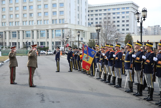 Ceremonie de trecere in rezerva a unor cadre militare din Statul Major General