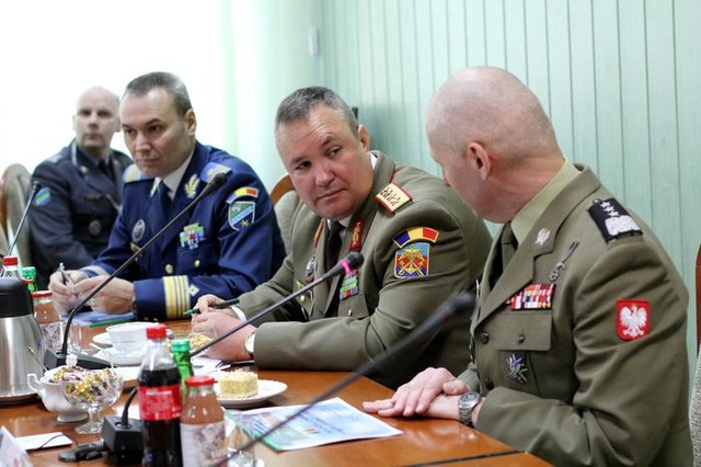 Intrevederea șefului Statului Major General, generalul Nicolae Ciuca, cu comandantul comandamentului general din Polonia, generalul-locotenent Miroslaw Rozanski.