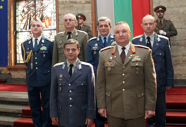 Fotografie de grup - foto MApN Bulgaria