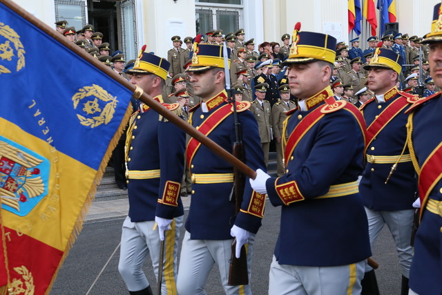 Ceremonie de trecere in rezerva a unor cadre militare din Statul Major General

Foto: Petrica Mihalache