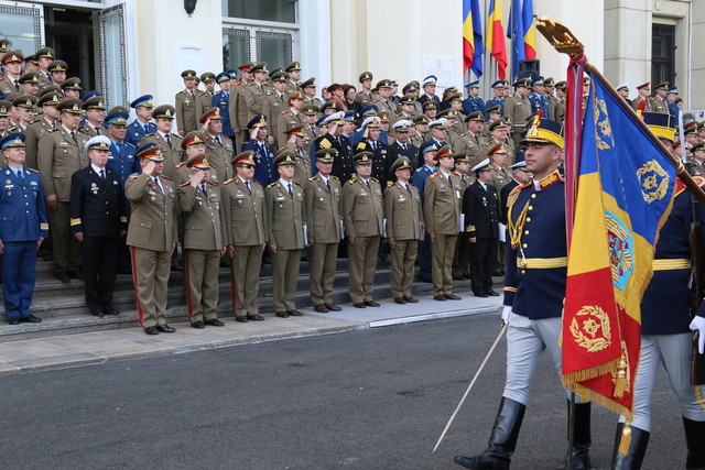 Ceremonie de trecere in rezerva a unor cadre militare din Statul Major General

Foto: Petrica Mihalache
