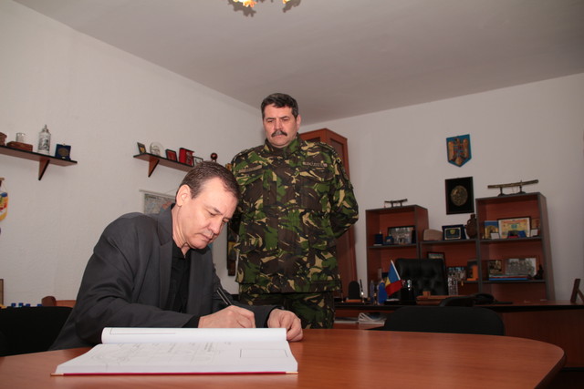 Intrevederea șefului Statului Major General cu președintele Cubic Global Defence, la Centrul de Instruire pentru Lupta al Fortelor Terestre „Getica”- Cincu

Foto: Cristian Surugiu
