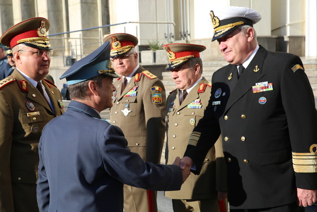 Intrevederea șeful Statului Major General, generalul Nicolae Ciuca, cu șeful Statului Major General al Armatei Republicii Bulgaria, generalul-locotenent Constantin Popov Foto Valentin Ciobirca