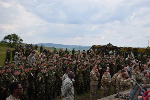 Spectacol pentru militarii participanti la RESOLUTE CASTLE 16

foto: Eugen Mihai