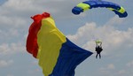 Activitați organizate pe  Aerodromul Clinceni cu ocazia sarbatoririi a 75 de ani de la inființarea primei subunitați de parașutiști din Armata Romaniei)