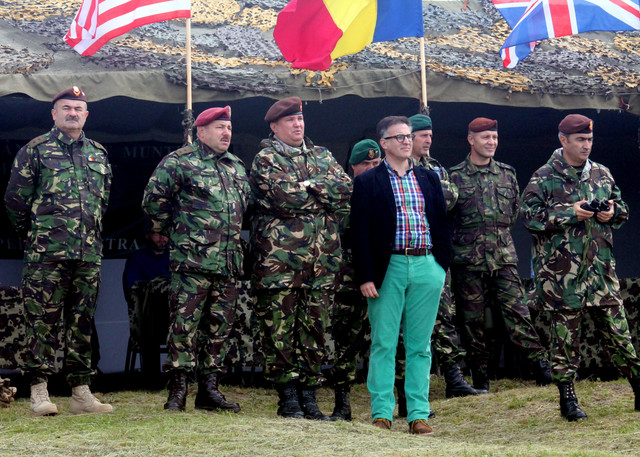 Ziua Distinșilor Vizitatori la exercițiul multinațional SARMIS-16 
Foto: Eugen Mihai
