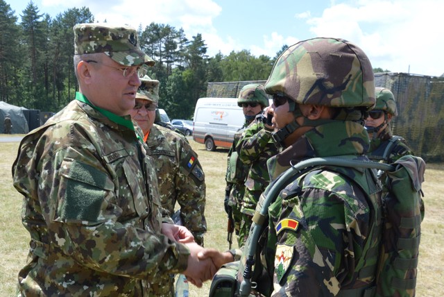 Ziua Distinșilor Vizitatori la exercițiul multinațional ANAKONDA-16

Foto: Dan Boban