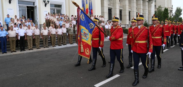 Ceremonie de trecere in rezerva a unor cadre militare din Statul Major General
Foto: Petrica Mihalache
