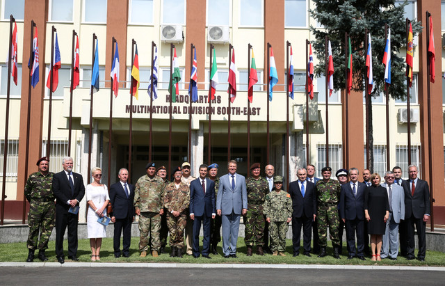 Ceremonia de declarare a Capacitatii Operationale Initiale a Comandamentului Multinational de Divizie Sud-Est si a Capacitatii Finale a Unitatii de Integrare a Fortelor NATO
foto: Valentin Ciobirca