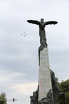 Ceremonia militara si religioasa cu depuneri de coroane de flori, in memoria eroilor aviatori - Monumentul Eroilor Aerului din Piata Aviatorilor
Foto: Vali Ciobirca
