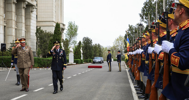 Vizita Comandantului Suprem al Forțelor Aliate din Europa in Romania

Foto: Laurențiu Turoi
