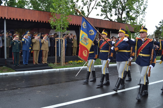 Ceremonia militara și religioasa dedicata Zilei Eroilor, in garnizoana Buzau

Foto: MapN Laurențiu Turoi
