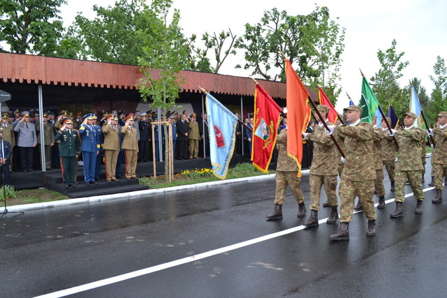 Ceremonia militara și religioasa dedicata Zilei Eroilor, in garnizoana Buzau

Foto: MapN Paul Oprea
