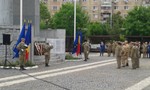 Ceremonie de depunere de coroane de flori la Monumentul eroilor militari cazuti in misiune in teatre de operatii si pe teritoriul Romaniei (Parcul Tineretului), București

Foto: MApN Cristian Mariș
