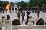 Ceremonie de depunere de coroane de flori la Mormantul Ostașului Necunoscut (din Parcul Carol I), București

Foto: MapN Valentin Ciobirca

