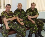 Militarii doneaza sange in cadrul campaniei „Donez din dragoste de țara”