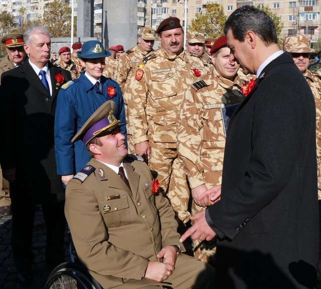 Aspecte de la ceremonia militara și religioasa organizata la Monumentul Eroilor cazuti in Teatrele de Operatii si pe teritoriul Romaniei