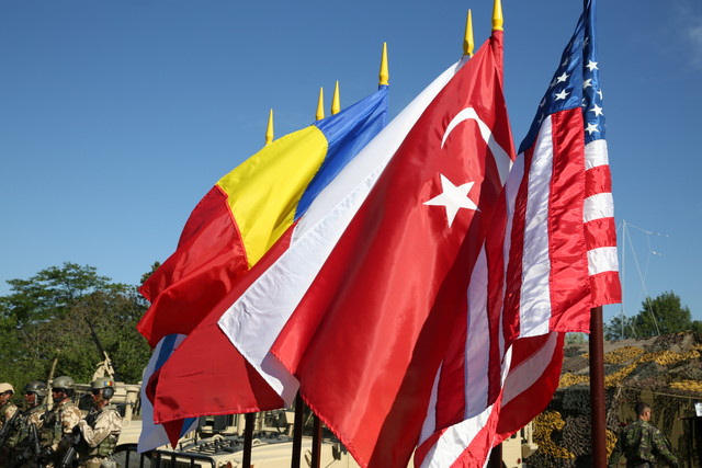 Ziua Distinsilor Vizitatori a exercitiului ROUSOFEX 15 (foto Vali Ciobirca)