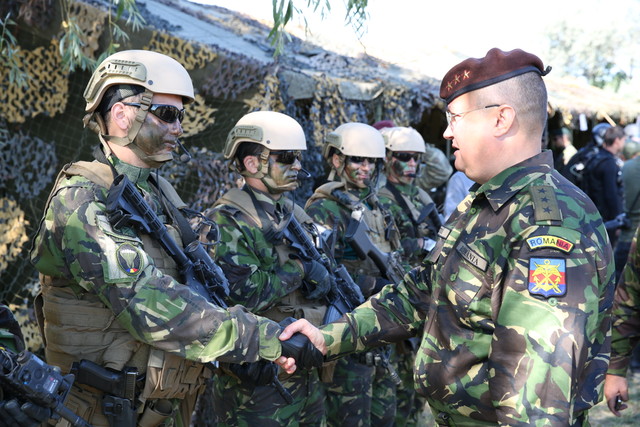 Seful SMG, la Ziua Distinsilor Vizitatori a exercitiului ROUSOFEX 15 (foto Vali Ciobirca)